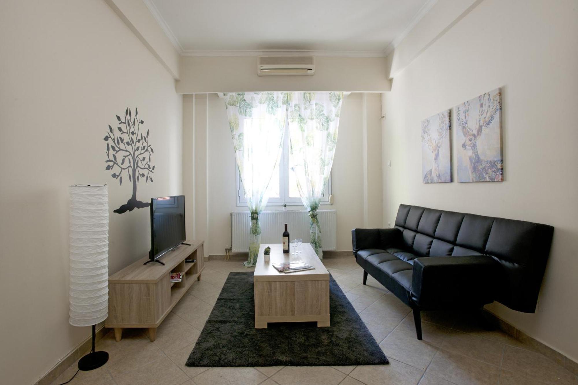 Comfortable At The Foot Of The Odeon Of Herodes Atticus Apartamento